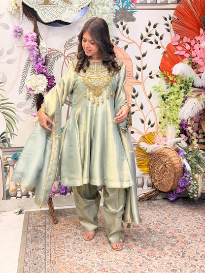 Zoya