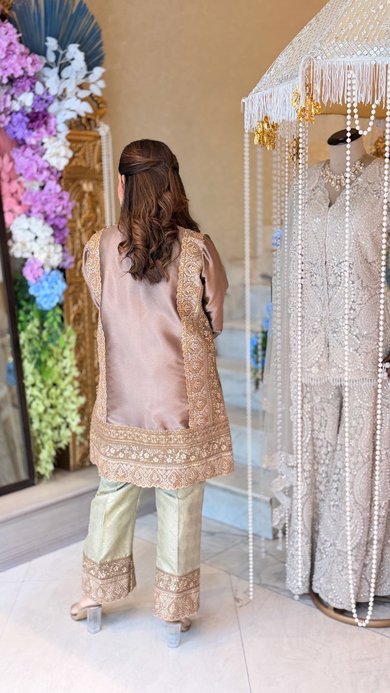 Taupe