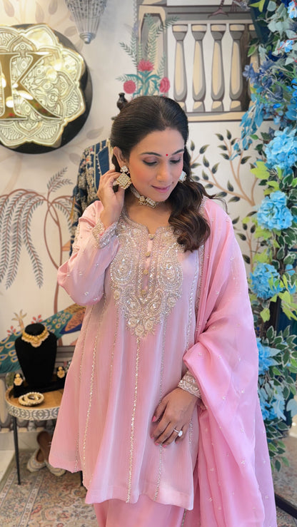 Mehva - Handcrafted Organza Anarkali Set