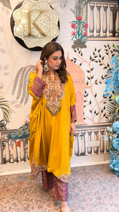 Zafran Embellished Kaftan Set