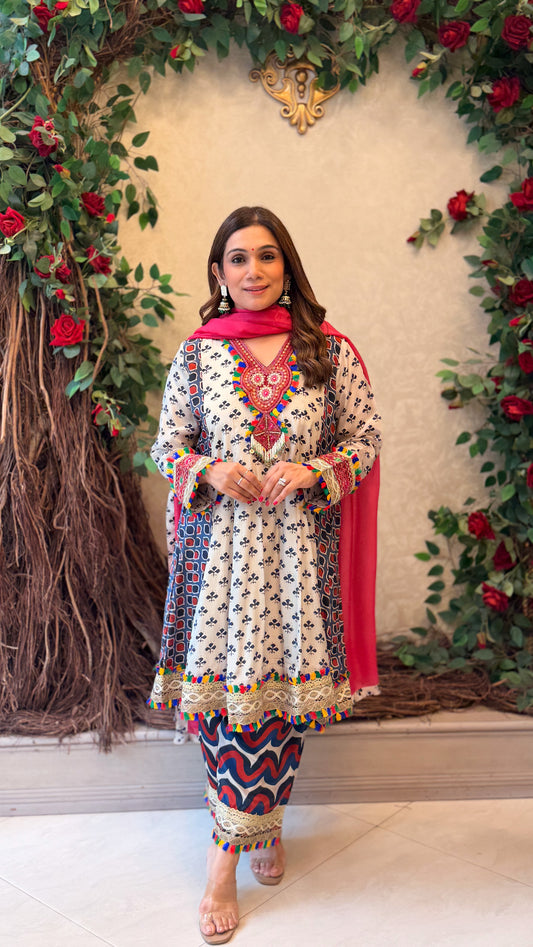 Ivory Mirror Embroidery Suit